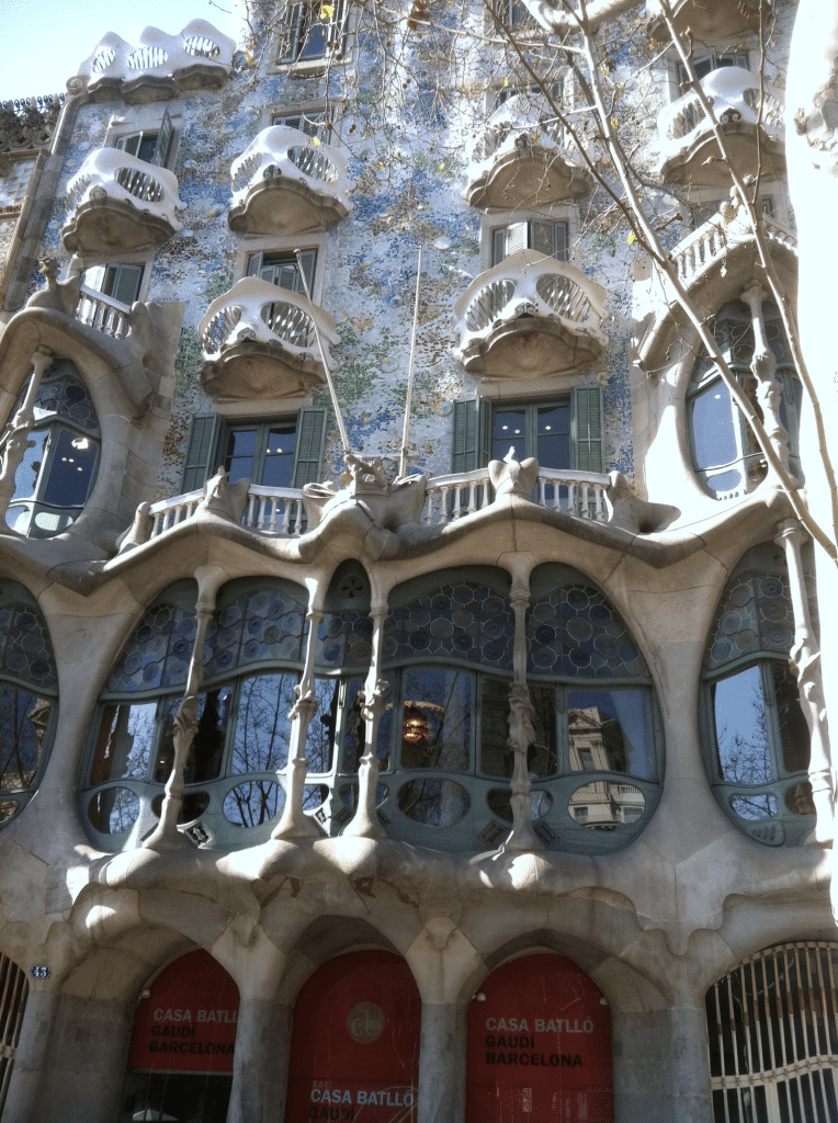 5 Favorite Cities to See in Europe-Barcelona!