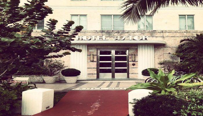 Miami Beach Hotel Review: Hotel Astor! Read a travel blogger's review of this Art Deco South Beach hotel located only 2 blocks from the beach!
