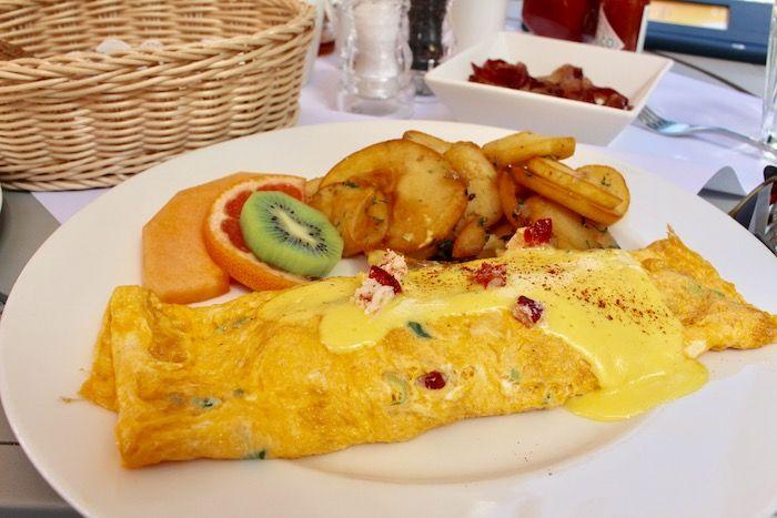 Lobster omelet at Eggspectation