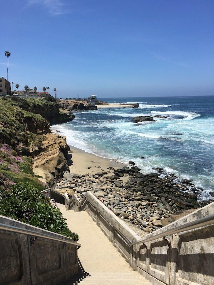 Picture Perfect Reasons to Visit La Jolla in San Diego! If you are traveling to Southern California make a stop at this beautiful hillside area!