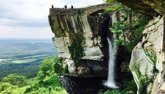 24 Hours in Chattanooga Tennessee!! Visit Rocky City, Lover's Leap, Ruby Falls, the Tennessee Aquarium and much more!