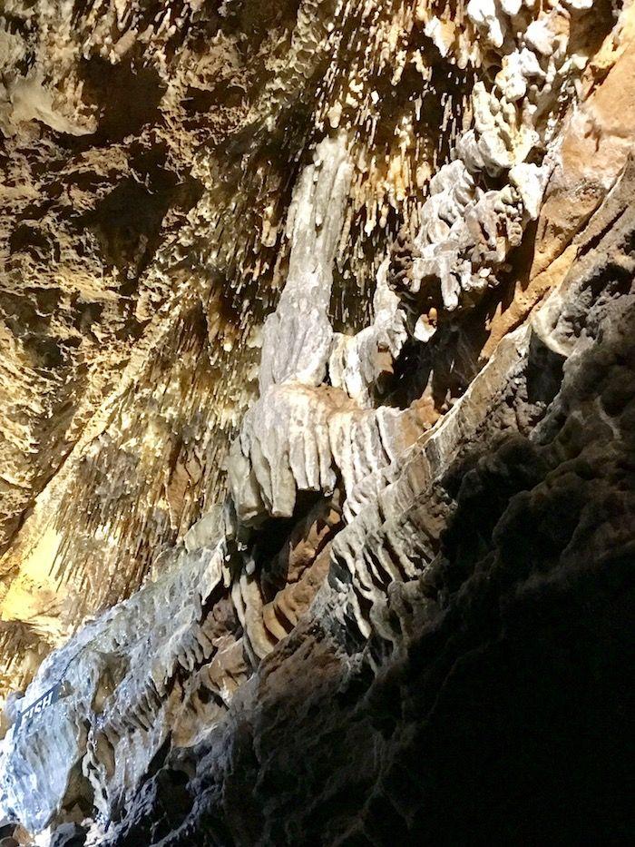 rock formations at Ruby Falls