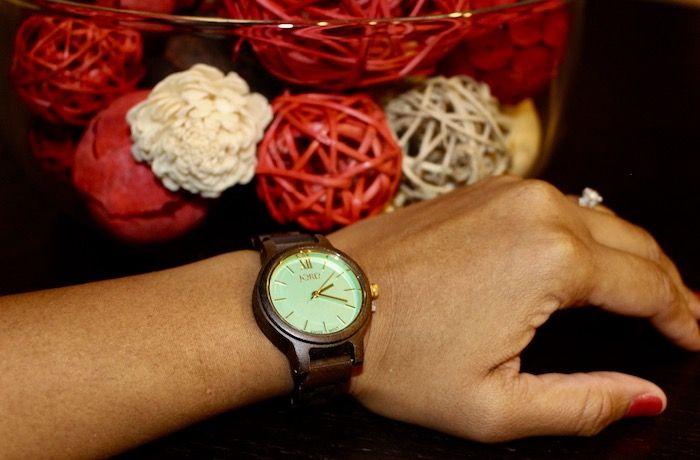 A Jord Wood Watch makes the perfect Holiday Gift! Read my review here!