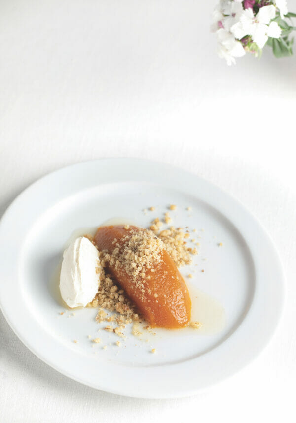 turkish desserts of pumpkin pie and ice cream